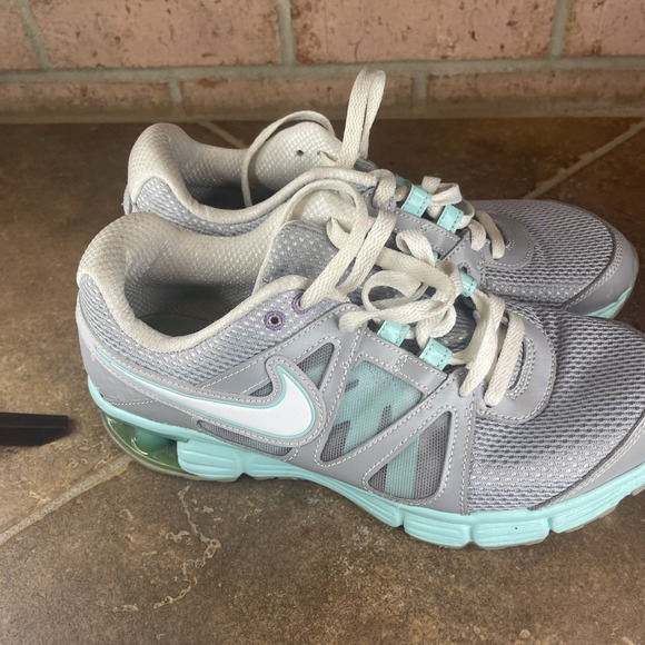 Nike Women's Reax Size 9.5 Teal /‎ Gray Running Shoes  454175 - Picture 4 of 8